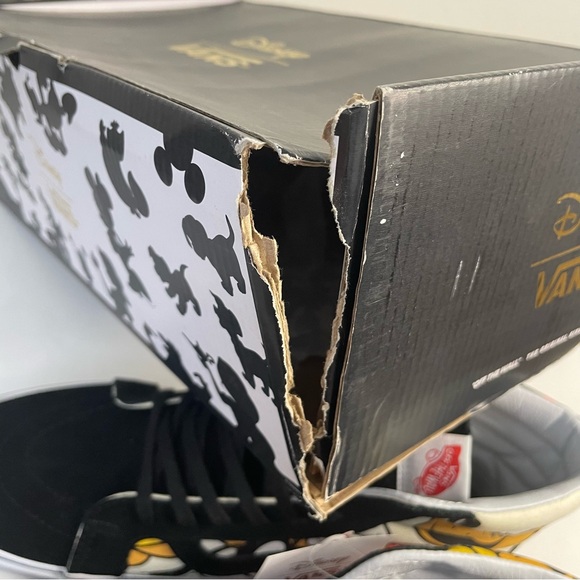 VANS x DISNEY collaboration “Mickey and friends” mens size 10.5 or wmns size 12 - Picture 11 of 11